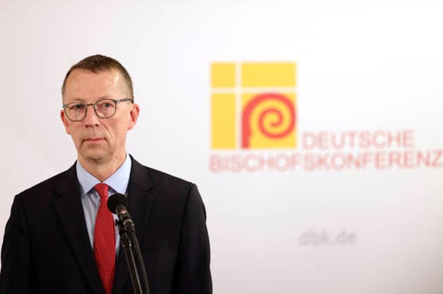Matthias Kopp bei der Auftakt-Pressekonferenz zur Herbst-Vollversammlung der Deutschen Bischofskonferenz im Dompfarrzentrum. Fulda, 28.09.2026