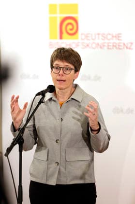 Beate Gilles bei der Auftakt-Pressekonferenz zur Herbst-Vollversammlung der Deutschen Bischofskonferenz im Dompfarrzentrum. Fulda, 28.09.2026