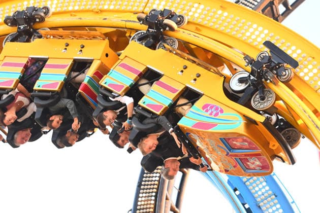 Markus SOEDER (Ministerpraesident Bayern und CSU Vorsitzender) und Oberbuergermeister Dominik Krause fahren Olympia-Looping. Die beiden lösen damit ein Versprechen ein: Sie hatten die Fahrt in der Achterbahn fuer den Fall angekuendigt dass Muenchen den Zuschlag im nationalen Auswahl-Verfahren für die Olympischen Spiele bekommt. 191. Oktoberfest vom 19.09.-04.10.2026 auf der Theresienwiese in Muenchen.