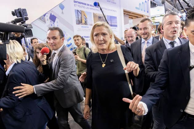 Paris, France September 28, 2026 - Le Grand Oral at the Paris Construction Show, where candidates for the 2027 French presidential election present their proposals regarding the construction and housing sectors. BATIMAT is an international trade fair for building and construction professionals. This year s edition takes place from September 28 to October 1 - Marine Le Pen POLITIQUE, BATIMAT, SECTEUR DE LA CONSTRUCTION, ECONOMIE, BTP  Copyright: xVincentxIsorex