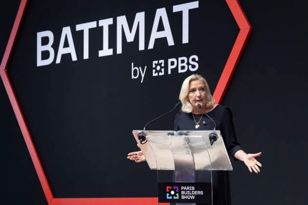 Paris, France September 28, 2026 - Le Grand Oral at the Paris Construction Show, where candidates for the 2027 French presidential election present their proposals regarding the construction and housing sectors. BATIMAT is an international trade fair for building and construction professionals. This year s edition takes place from September 28 to October 1 - Marine Le Pen POLITIQUE, BATIMAT, SECTEUR DE LA CONSTRUCTION, ECONOMIE, BTP  Copyright: xVincentxIsorex