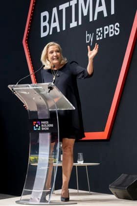 Paris, France September 28, 2026 - Le Grand Oral at the Paris Construction Show, where candidates for the 2027 French presidential election present their proposals regarding the construction and housing sectors. BATIMAT is an international trade fair for building and construction professionals. This year s edition takes place from September 28 to October 1 - Marine Le Pen POLITIQUE, BATIMAT, SECTEUR DE LA CONSTRUCTION, ECONOMIE, BTP  Copyright: xVincentxIsorex