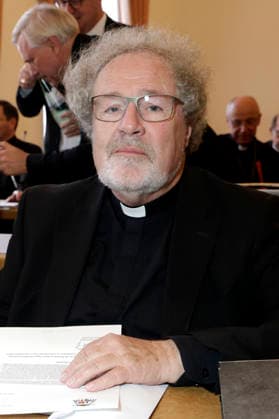 Rolf Steinhäuser beim Fototermin zum Auftakt der Herbst-Vollversammlung der Deutschen Bischofskonferenz im Sitzungssal vom Maritim Hotel. Fulda, 28.09.2026