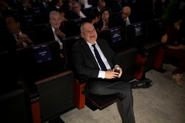 Sánchez and Illa Attend the IV Vanguardia Awards Ceremony in Barcelona The Minister of Industry and Tourism, Jordi Hereu, during the IV Vanguardia Awards ceremony on September 28, 2026, in Barcelona, Catalonia, Spain. These awards bring together more than 1,200 dignitaries to honor winners in ten categories focused on sustainability, innovation, culture, and civic engagement. SEPTEMBER 28, 2026 Lorena Sopê Barcelona Catalonia Barcelona Catalonia Spain Copyright: xLorenaxSopênax 7806692