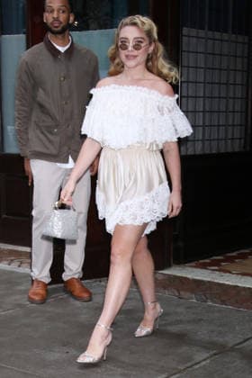 Florence Pugh dons a pretty white off the shoulder lace ensemble while out and about doing press for East of Eden Featuring: Florence Pugh Where: New York City, New York, United States When: 28 Sep 2026 Credit: Roger Wong INSTARimages EDITORIAL USE ONLY. NOT FOR USE BY NEWSPAPERS BASED IN THE UK. Copyright: xx instar56066979