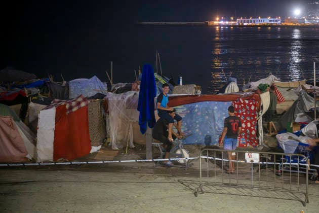 Rain Affects the Beach Settlements at El Trampolín in Ceuta; Migrants Spend the Night on the Beaches of El Trampolín and Benítez, September 28, 2026, in Ceuta, Spain. Around 3,000 migrants remain in makeshift settlements on Ceuta’s beaches following the mass influx recorded in late July. Continuous rains are flooding the ground and damaging the shacks built from reeds, plastic, cardboard, and sheets on El Trampolín Beach. SEPTEMBER 28, 2026, Ceuta, Spain Copyright: xMarcosxMorenox 7806877