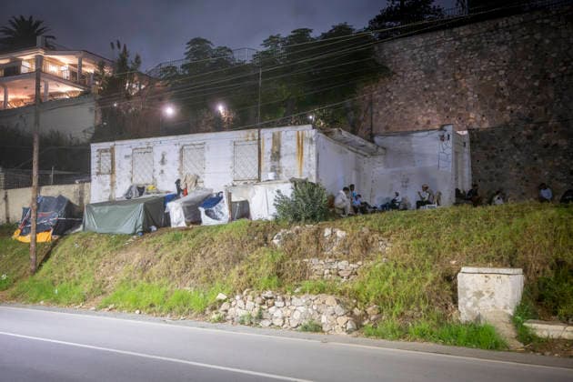 Rain Affects the Beach Settlements at El Trampolín in Ceuta; Migrants Spend the Night on the Beaches of El Trampolín and Benítez, September 28, 2026, in Ceuta, Spain. Around 3,000 migrants remain in makeshift settlements on Ceuta’s beaches following the massive influx recorded in late July. Continuous rain has flooded the ground and damaged the shacks built from reeds, plastic, cardboard, and sheets on El Trampolín Beach. SEPTEMBER 28, 2026, Ceuta, Spain Copyright: xMarcosxMorenox 7806882