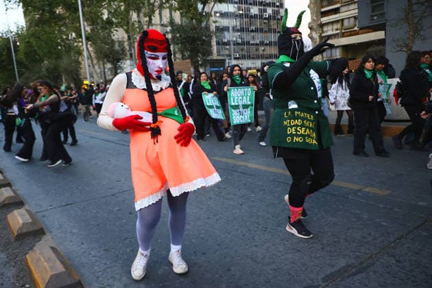 Santiago, September 28, 2026. The 8M Feminist Coordinating Committee is calling for a national Panuelazo on the global day of action for legal abortion. Dragomir Yankovic, Aton Chile, Santiago, Chile. Aton 1195059  Copyright: DRAGOMIRxYANKOVIC ATONxCHILE