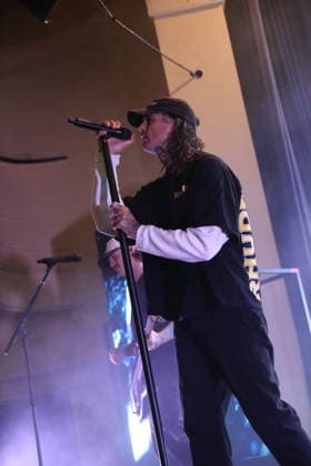 Joel Birch von der Band The Amity Affliction bei einem Konzert im Metropol in Berlin, 28. September 2026. The Amity Affliction Konzert Berlin