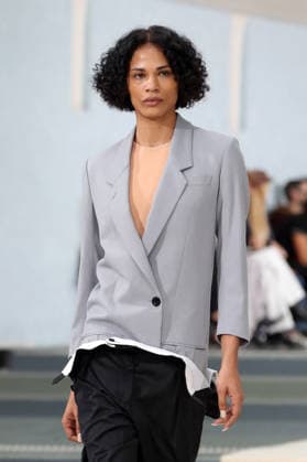 PFW - Julie Kegels Runway A model walks the runway during the Julie Kegels Womenswear Spring Summer 2027 show as part of Paris Fashion Week on September 28, 2026 in Paris, France. Photo by Alain-Gil Gonzalez ABACAPRESS.COM Paris France  Copyright: xGonzalezxAlain-Gil ABACAx