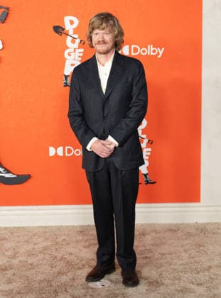 Los Angeles Premiere Of Warner Bros. Pictures Digger US actor Jessie Plemons arrives on the red carpet premiere of Digger at the Directors Village in Westwood California on Sep. 28, 2026. Connor Terry ImageSPACE Westwood The Directors Village California United States Copyright: xConnorxTerry imageSPACEx