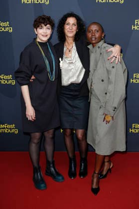 Alexandra Stone, Emily Atef und Eliane Umuhire bei der Premiere des Kinofilms Call Me Queen auf dem 34. Filmfest Hamburg 2026 im Cinemaxx Dammtor. Hamburg, 28.09.2026