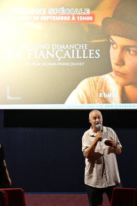 Jean-Pierre Jeunet met with the audience at the Rialto cinema in Nice before the re-screening of his film *A Very Long Engagement* as part of the 8th edition of the Ciné Roman Festival at the Cinéma Pathé Gare du Sud in Nice, September 28, 2026 Jacovides Bebert Bestimage Jean-Pierre Jeunet met with the audience at the Rialto cinema in Nice before a screening of his film *A Very Long Engagement* as part of the 8th edition of the Ciné Roman Festival at the Pathé Gare du Sud cinema in Nice on September 28, 2026 NICE, France  Copyright: xDominiquexJacovidesx-xBrunoxBebertx xBestimagexDominiquexJacovidesx-xBrunoxBebertx xBestimagex