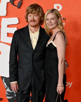 September 28, 2026, Westwood, California, USA: American actor JESSE PLEMONS and American actress and singer KIRSTEN DUNST attend the Los Angeles Premiere Of Warner Bros. Pictures Digger red carpet. Westwood USA  - ZUMAb173 20260928_aap_b173_020 Copyright: xBillyxBennightx