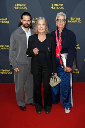 Josef Ellers, Angela Winkler und Doris Dörrie bei der Premiere des Kinofilms Frau Winkler verlässt das Haus auf dem 34. Filmfest Hamburg 2026 im Cinemaxx Dammtor. Hamburg, 28.09.2026