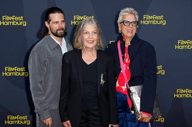 Josef Ellers, Angela Winkler und Doris Dörrie bei der Premiere des Kinofilms Frau Winkler verlässt das Haus auf dem 34. Filmfest Hamburg 2026 im Cinemaxx Dammtor. Hamburg, 28.09.2026