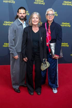 ABB FILMFEST- Josef Ellers, Angela Winkler, Doris Doerrie zu Gast auf dem roten Teppich bei der Premiere des Films Frau Winkler verlaesst das Haus auf dem FilmFest Hamburg 2026 im Kino Cinemaxx Dammtor in Hamburg am 28.09.2026 Hamburg Deutschland