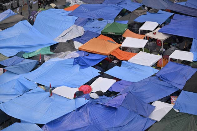 Tent protest continues against housing crisis in Spain MADRID, SPAIN - SEPTEMBER 29 : Protesters continue their tent-city demonstration at Sol Square, demanding solutions from central and regional governments to combat the country s housing crisis, following the court-ordered and police-enforced eviction on September 23 of 87-year-old Mari Carmen, a symbolic figure who became unable to afford the rent on her 70-year residence on September 29, 2026 in Madrid, Spain. Burak Akbulut Anadolu Madrid Spain. Editorial use only. Please get in touch for any other usage.  Copyright: x2026xAnadoluxBurakxAkbulutx