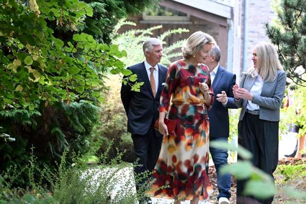 Royal Visit To The Province Of Liege LIÈGE, BELGIUM - SEPTEMBER 29: King Philippe and Queen Mathilde are visiting the province of Liège. Their itinerary begins at the nonprofit organization Le Bercail in Liège, a day and residential center for adults with intellectual disabilities. There, the King and Queen will view the memorial wall La Cabane du souvenir and an apartment adapted for people with limited mobility. They will also take part in an art workshop, during which they will create a collaborative artwork together with several beneficiaries. September 29, 2026 in Liège, Belgium, 29 09 2026 Liège Belgium  Copyright: xBertxVanxDenxBrouckex