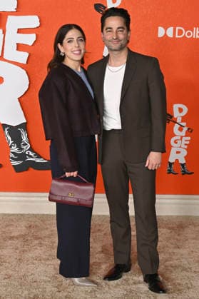 Natalie Qasabian und Sev Ohanian bei der Premiere des Kinofilms Digger im Directors Village. Los Angeles, 28.09.2026