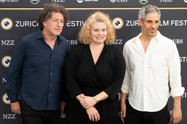Michael Dweck, Reta Guetg und Gregory Kershaw bei der Premiere des Dokumentarfilms Burgundy auf dem 22. Zurich Film Festival im Corso. Zürich, 28.09.2026