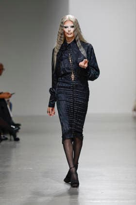 A model walks the runway during the Weinsanto Ready-to-Wear Spring Summer 2027 fashion show as part of Paris Fashion Week on September 28, 2026, in Paris, France. Bestimage, Paris, France  Copyright: xAgencex xBestimagexAgencex xBestimagex