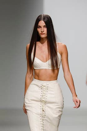 A model walks the runway during the Weinsanto Ready-to-Wear Spring Summer 2027 fashion show as part of Paris Fashion Week on September 28, 2026, in Paris, France. Bestimage, Paris, France  Copyright: xAgencex xBestimagexAgencex xBestimagex