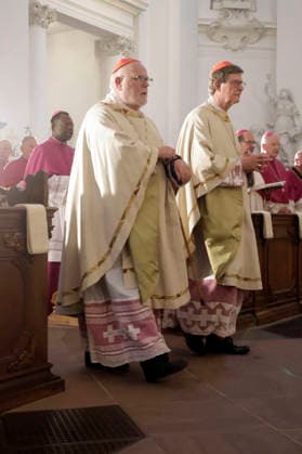 Reinhard Kardinal Marx und Rainer Maria Kardinal Woelki beim Eröffnungsgottesdienst der Herbst-Vollversammlung der Deutschen Bischofskonferenz im Dom zu Fulda. Fulda, 28.09.2026