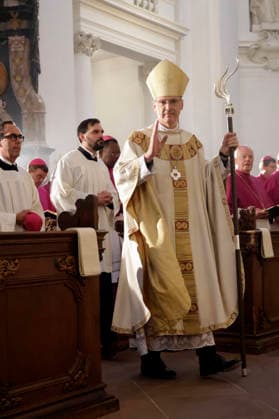 Heiner Wilmer beim Eröffnungsgottesdienst der Herbst-Vollversammlung der Deutschen Bischofskonferenz im Dom zu Fulda. Fulda, 28.09.2026