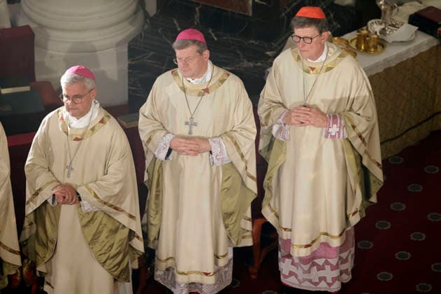 Udo Markus Bentz, Stephan Burger und Rainer Maria Kardinal Woelki beim Eröffnungsgottesdienst der Herbst-Vollversammlung der Deutschen Bischofskonferenz im Dom zu Fulda. Fulda, 28.09.2026