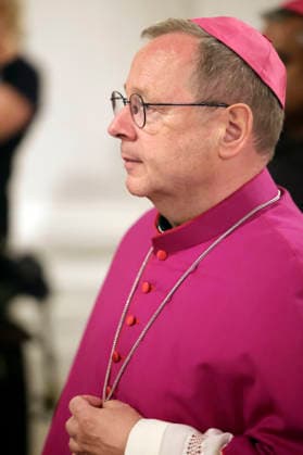 Georg Bätzing beim Eröffnungsgottesdienst der Herbst-Vollversammlung der Deutschen Bischofskonferenz im Dom zu Fulda. Fulda, 28.09.2026