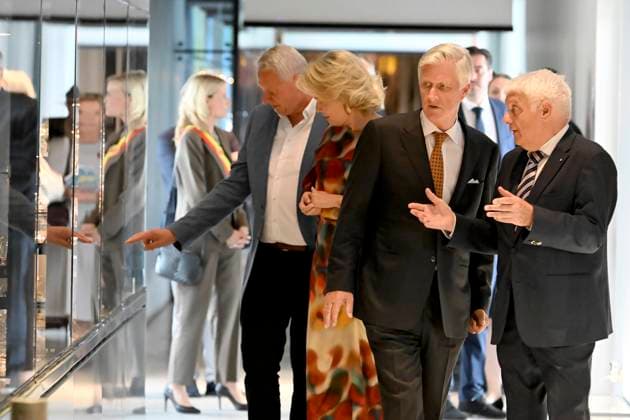 Royal Visit To The Province Of Liege SERAING, BELGIUM - SEPTEMBER 29: King Philippe and Queen Mathilde are visiting the province of Liège. The King and Queen visit the Val Saint Lambert crystal factory, which is celebrating its 200th anniversary this year. Following a presentation on the history and redevelopment of the site, the King and Queen will tour the museum and view the famous Vase of the Nine Provinces. The visit concludes with a glassblowing demonstration in the workshop. September 29, 2026 in Seraing, Belgium, 29 09 2026 Seraing Belgium  Copyright: xBertxVanxDenxBrouckex