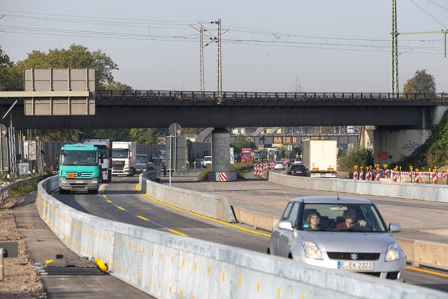 Rekordbauzeit für vier neue Brücken im Autobahn-Kreuz Herne. Schnellbauweise Pressetermin der Autobahn GmbH. Rekordbauzeit. Deutschlandpremiere war der Bau der Brücken in Fertigteilbauweise. Unmittelbar nach der Freigabe fließt der Verkehr wieder auf der A42 wie gewohnt. Herne, Nordrhein-Westfalen, DEU, Deutschland, 29.09.2026