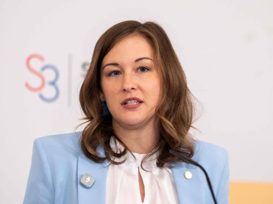 2026-09-29-Pressekonferenz-Slavkov-Gruppe-015 Bundesministerin für Europa, Integration und Familie im Bundeskanzleramt Claudia Plakolm (ÖVP) am 29 September 2026 bei der Pressekonferenz anlässlich der Westbalkan-Konferenz 2026 im Bundeskanzleramt in Wien, Wien, Österreich.