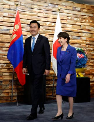 September 29, 2026, Tokyo, Japan: Mongolia s Prime Minister Nyam-Osoryn Uchral meets Japan s Prime Minister Sanae Takaichi in Tokyo, Japan. Tokyo Japan - ZUMAz114 20260929_zih_z114_004 Copyright: xPOOLx