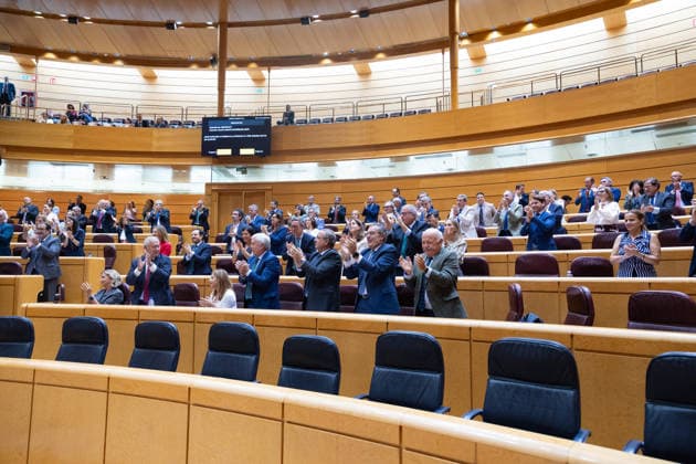 The Senate plenary session debates a motion on Democratic Memory, with the housing crisis as the underlying issue. Applause during a plenary session in the Senate on September 29, 2026, in Madrid, Spain. The opposition will debate a motion on the Democratic Memory Act and a proposal to establish a commission on Ceuta. In addition, various committees will review initiatives on employment inclusion for people with disabilities, Sahrawi nationality, and the ban on conversion therapy. SEPTEMBER 29, 2026 Jesús Hellí Madrid, Madrid, Spain  Copyright: xJesusxHellinx 7808508