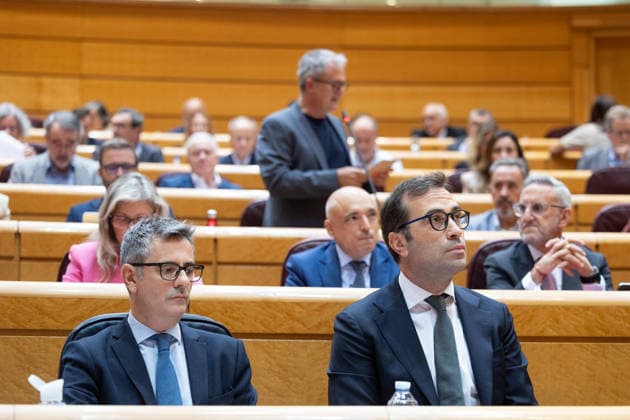 The Senate plenary session is debating a motion on Democratic Memory, with the housing crisis as the underlying issue. The Minister of the Presidency, Justice, and Relations with the Courts, Félix Bolanos i, and the First Vice President and Minister of Economy, Trade, and Business, Carlos Cuerpo d, during a plenary session in the Senate on September 29, 2026, in Madrid, Spain. The opposition will debate a motion on the Democratic Memory Act and a proposal to establish a commission on Ceuta. In addition, various committees will examine initiatives on workplace inclusion for people with disabilities, Sahrawi nationality, and the ban on conversion therapy. SEPTEMBER 29, 2026 Jesús Hellí Madrid, Madrid, Spain  Copyright: xJesusxHellinx 7808537