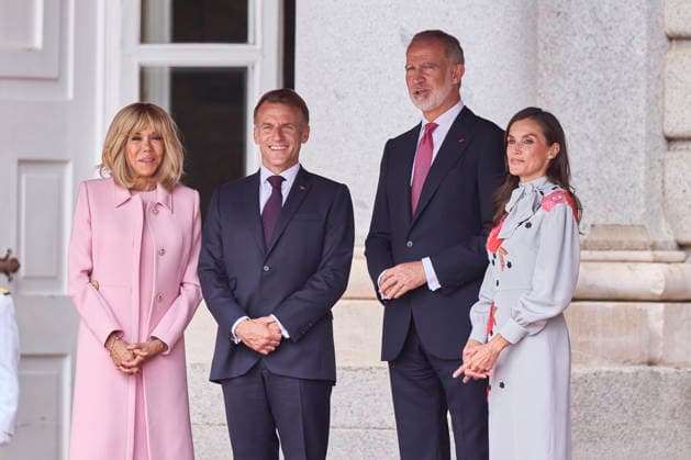 September 29, 2026, Madrid, Madrid, Spain: KING FELIPE VI of Spain and QUEEN LETIZIA of Spain welcome the President of the French Republic, EMMANUEL MACRON, and First Lady BRIGITTE MACRON on the occasion of their official visit Madrid Spain - ZUMAc260 20260929_zep_c260_054 Copyright: xMikexChicorrox