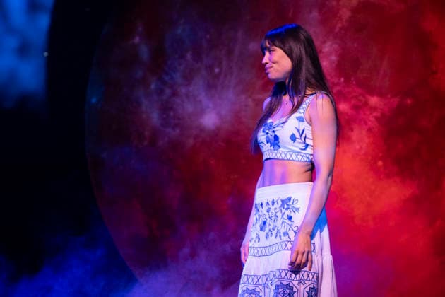 September 29, 2026, Madrid, Spain: Amanda Digon performs during the presentation of the musical *El Alma al Aire* based on the songs of Alejandro Sanz at the Coliseum Theatre. Madrid Spain - ZUMAs197 20260929_aaa_s197_149 Copyright: xAtilanoxGarciax