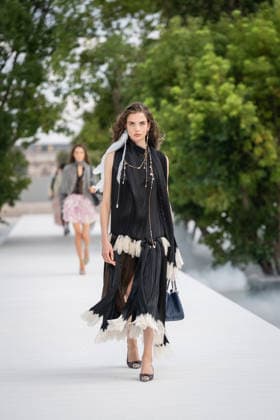PFW - Dior Runway A model walks the runway during the Christian Dior Womenswear Spring Summer 2027 show as part of Paris Fashion Week on September 29, 2026 in Paris, France. Photo by Alexis Jumeau ABACAPRESS.COM Paris France  Copyright: xJumeauxAlexis ABACAx