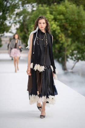 PFW - Dior Runway A model walks the runway during the Christian Dior Womenswear Spring Summer 2027 show as part of Paris Fashion Week on September 29, 2026 in Paris, France. Photo by Alexis Jumeau ABACAPRESS.COM Paris France  Copyright: xJumeauxAlexis ABACAx