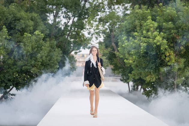 PFW - Dior Runway A model walks the runway during the Christian Dior Womenswear Spring Summer 2027 show as part of Paris Fashion Week on September 29, 2026 in Paris, France. Photo by Alexis Jumeau ABACAPRESS.COM Paris France  Copyright: xJumeauxAlexis ABACAx