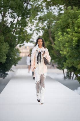 PFW - Dior Runway A model walks the runway during the Christian Dior Womenswear Spring Summer 2027 show as part of Paris Fashion Week on September 29, 2026 in Paris, France. Photo by Alexis Jumeau ABACAPRESS.COM Paris France  Copyright: xJumeauxAlexis ABACAx