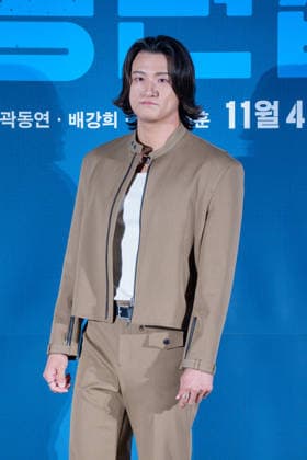 Final Interview film press conference SEOUL, SOUTH KOREA, SEPTEMBER 29: South Korean actor Shin Seung-ho poses for photographs during Final Interview film press conference at the Lotte Cinema in Seoul, South Korea, on September 29, 2026. Seoul the Lotte Cinema South Korea 8288_287761 Copyright: xStevexChoxKyewoongx