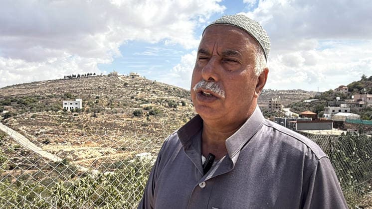 Israelis attack 3 West Bank villages, force family from home minutes after return NABLUS, WEST BANK, PALESTINE - SEPTEMBER 29: Homeowner Mahmoud Al-Tubasi, 60, speaks to AA after Israeli settlers raide his home and set it on fire in Nablus, West Bank, Palestine on September 29, 2026. In Jalud, south of Nablus in the northern West Bank, the Al-Tubasi family returned to its home early Tuesday after nearly two months of displacement, only to be attacked by Israeli settlers minutes later and forced by the army to leave again. Issam Rimawi Anadolu Nablus West Bank. Editorial use only. Please get in touch for any other usage. Copyright: x2026xAnadoluxIssamxRimawix