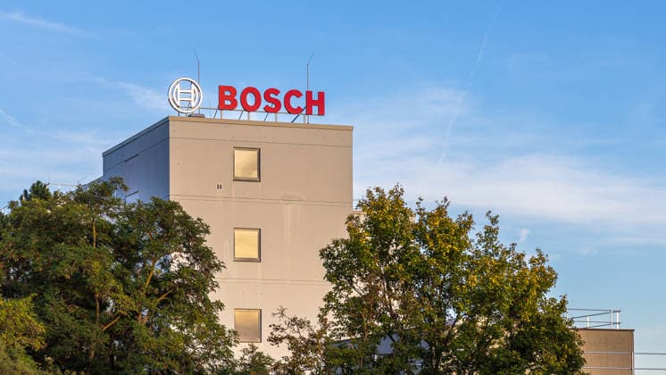 Stellenabbau beim Autozulieferer Bosch am Standort Nürnberg, Nürnberg, 29.09.2026 Das Gebäude des Autozulieferers Bosch trägt Logo und Schriftzug auf dem Dach. Der Konzern kündigte am Standort einen Stellenabbau an. Nürnberg Bayern Deutschland