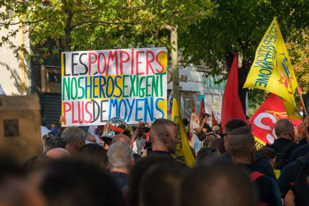 RECORD DATE NOT STATED Protest by professional firefighters in Paris Photo by Arnaud BEINAT Maxppp September 29, 2026, Paris, France National protest by professional firefighters  Copyright: xMAXPPPxArnaudxBeinatx ABE2609829-17 ABE2609829-17