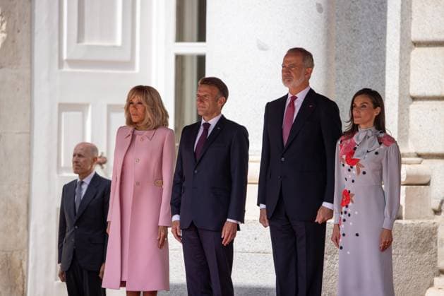 September 29, 2026, Madrid, Spain: From left to right: First Lady Brigitte Macron, President of the French Republic Emmanuel Macron, King Felipe VI, and Queen Letizia during the official reception with military honors for the President of the French Republic, Emmanuel Macron, and First Lady Brigitte Macron at the Royal Palace of Madrid. Madrid Spain  - ZUMAs197 20260929_aaa_s197_214 Copyright: xDavidxCanalesx
