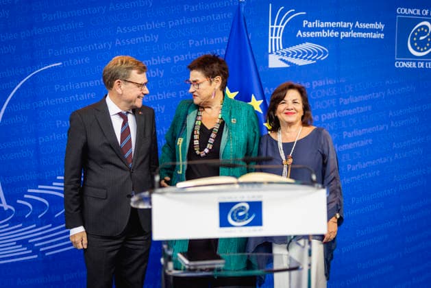 Johann Wadephul (CDU), Bundesaussenminister, und Despina Chatzivassiliou, Generalsekretaerin der Parlamentarischen Versammlung des Europarats, aufgenommen im Rahmen eines Treffens in Strassburg, 29.09.2026. Fotografiert im Auftrag des Auswaertigen Amtes Strassburg Frankreich Copyright: xJulianexSonntagx