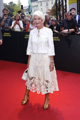 Helen Mirren bei der Ankunft zur Ehrung mit dem Douglas-Sirk-Preis am 29.09. 2026 im Cinemaxx im Rahmen vom 34. Filmfest in Hamburg Helen Mirren attends honoring ceremony with Douglas Sirk Award at Cinemaxx Dammtor on Septmeber 29, 2026 in Hamburg, Germany Douglas-Sirk-Preis fuer Helen Mirren beim 34. Filmfest in Hamburg